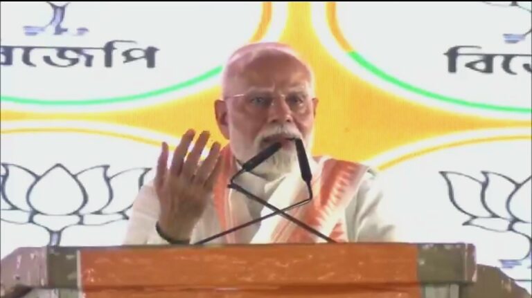 दुर्गापुर से पीएम मोदी का चुनावी शंखनाद: ममता सरकार पर हमला, विकास को बताया असली एजेंडा