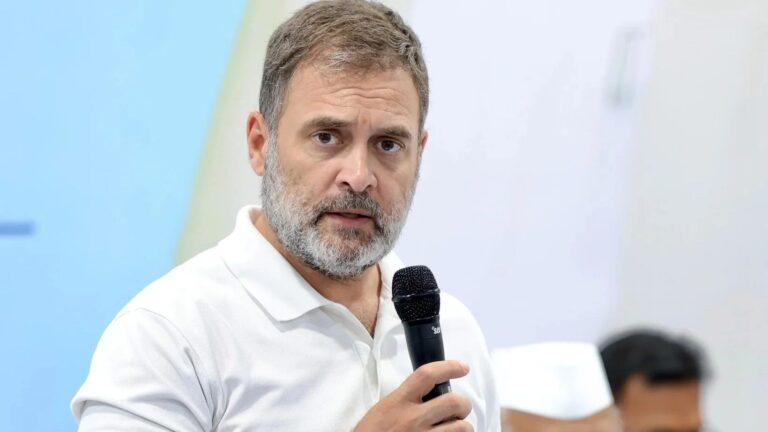 पूर्ण न्याय सुनिश्चित करेंगे : पीड़ित छात्रा के पिता को राहुल गांधी का आश्वासन