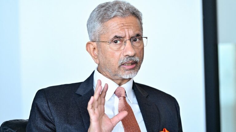 ‘आतंक का कोई धर्म नहीं, और आतंकवाद का कोई बहाना नहीं’: जयशंकर का पाक को कड़ा संदेश, पहलगाम हमले को बताया आर्थिक युद्ध