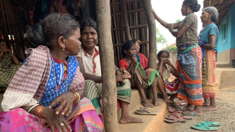 छत्तीसगढ़ की राजनीति: आदिवासी आस्था बनाम राजनीतिक आकांक्षा की टक्कर
