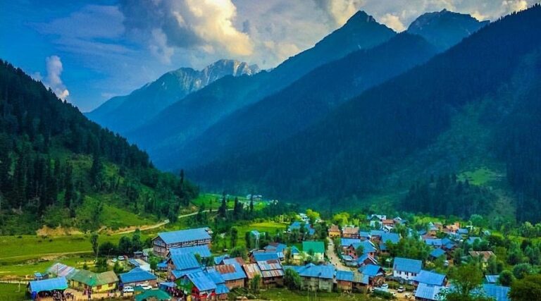 अरु वैली: कश्मीर की गोद में छिपा एक शांत, सुरम्य और आत्मीय स्वर्ग