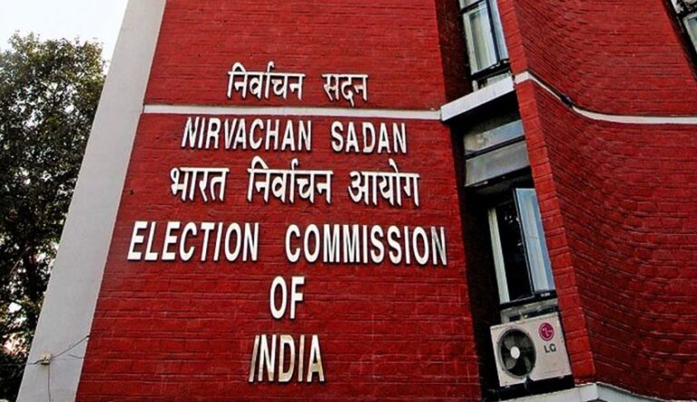 SIR पोर्टल से अनजान बिहार के प्रवासी, चुनावी व्यवस्था पर सवाल