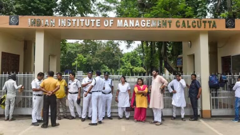 आईआईएम-कोलकाता के छात्र पर रेप का आरोप, गिरफ्तारी के बाद पीड़िता के पिता ने किया इनकार
