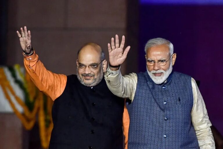 “मानवता का स्तंभ हैं हमारे डॉक्टर” – पीएम मोदी, अमित शाह, नेताओं ने डॉक्टरों को किया नमन