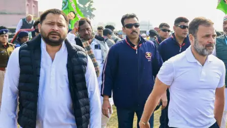 बिहार में महागठबंधन का चक्का जाम, आधार से जुड़ी वोटर लिस्ट की वैधता पर देशभर में गहराया राजनीतिक विवाद