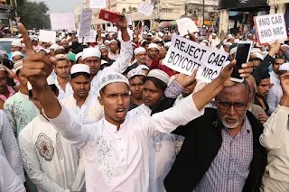 भारतीय मुसलमानों को कट्टरपंथ के ख़िलाफ़ मोर्चा क्यों संभालना चाहिए?