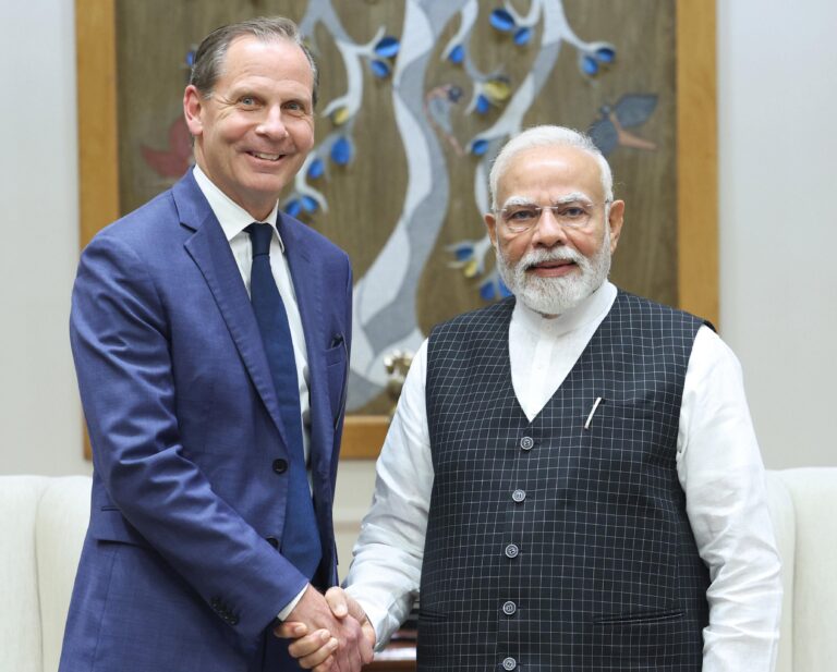 भारत बना ग्लोबल कंपनियों का नया ठिकाना: PM मोदी से मिले Kyndryl के CEO, निवेश के लिए चीन छोड़ भारत पर दांव