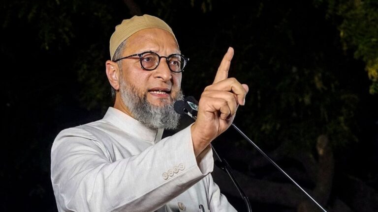 ‘पूरा खोल दिए पाशा!’: ओवैसी का सिराज को सलाम, ओवल टेस्ट की जीत पर बोले – हैदराबाद का फख्र