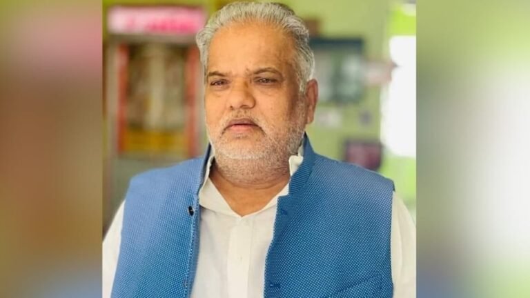 नीतीश सरकार की साख पर हमला: अपने ही गांव में मंत्री श्रवण कुमार पर ग्रामीणों का गुस्सा फूटा, एक किलोमीटर तक दौड़ाया