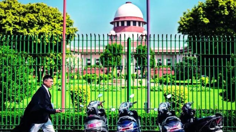 SC ने इलाहाबाद HC के एक जज को रिटायरमेंट तक क्रिमिनल मामलों की सुनवाई से प्रतिबंधित किया