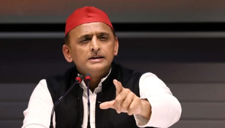 अखिलेश यादव ने टैरिफ के कारण कारोबारियों की बदहाली पर उठाए सवाल, सरकार पर साधा निशाना