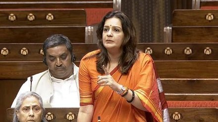 भारत-पाक मैच पर प्रियंका का हमला: केंद्र और BCCI पर बेशर्मी का आरोप