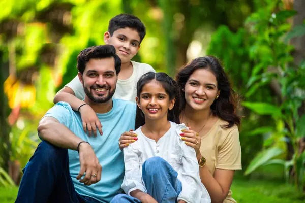 पारिवारिक लाइफस्टाइल और मनोरंजन: रिश्तों में रंग, जीवन में उमंग