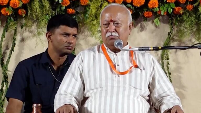 अच्छी शिक्षा-स्वास्थ्य सेवाएं आम आदमी की पहुंच से बाहर: मोहन भागवत