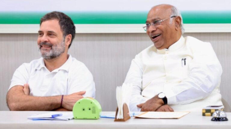 वोट चोरी के खिलाफ कांग्रेस का देशव्यापी अभियान, तीन चरणों में लड़ेगी लड़ाई