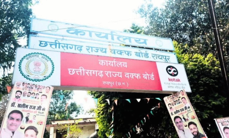 छत्तीसगढ़ वक्फ बोर्ड प्रमुख की अपील: मुस्लिम युवाओं को गरबा पंडालों से दूरी बनाए रखने की नसीहत