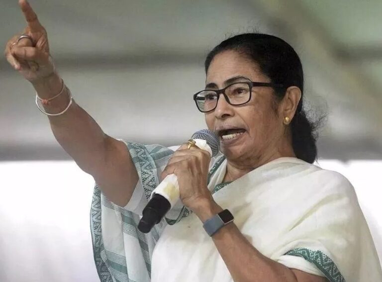 ममता बनर्जी का केंद्र सरकार पर हमला:  अमेरिका और चीन के सामने गिड़गिड़ा रही BJP