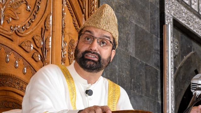 जम्मू-कश्मीर: ट्राइब्यूनल ने मीरवाइज फारूक की AAC और JKIM पर प्रतिबंध बरकरार रखा