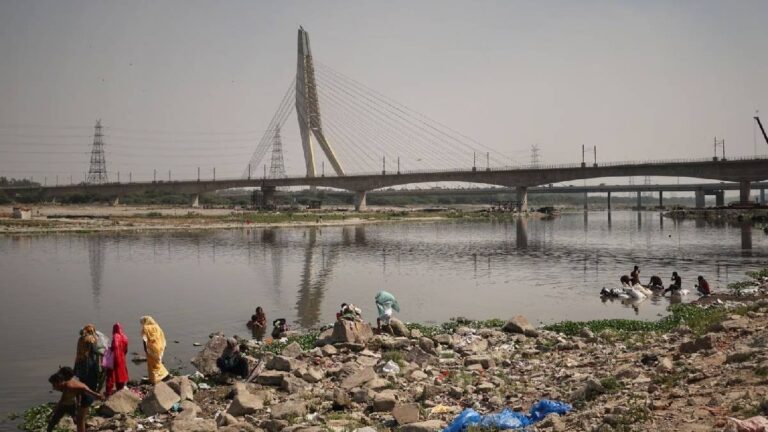 यमुना किनारे बनेंगे नए पर्यटन स्थल, DDA कर रहा है सौंदर्यीकरण का काम