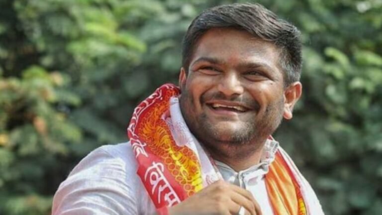 पाटीदार आरक्षण आंदोलन केस: भाजपा नेता हार्दिक पटेल के खिलाफ गैर-जमानती वारंट जारी