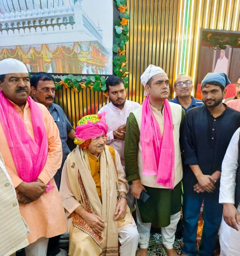 धनतेरस पर अमन का पैग़ाम: निज़ामुद्दीन दरगाह से इंद्रेश कुमार ने कहा — भारत ही दुनिया का असली शांति मॉडल