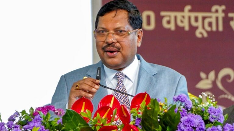 सुप्रीम कोर्ट जूताकांड पर CJI गवई की मां का भावुक बयान — मेरे बेटे ने न्याय का मार्ग चुना है, डरने वाला नहीं!
