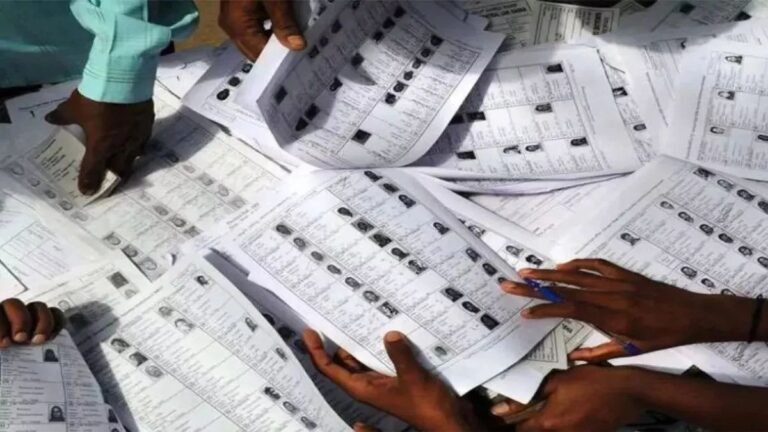 लोकतंत्र पर वार: पूर्व BJP विधायक के घर से निकला ‘वोट चोरी’ का सबूत, SIT ने खोले राज