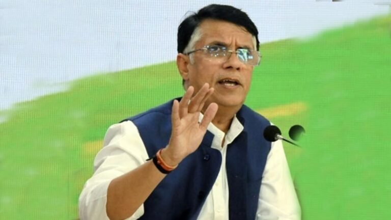पवन खेड़ा का हमला: क्या बिहार को लोकतंत्र की हत्या की प्रयोगशाला बना रहा है चुनाव आयोग?