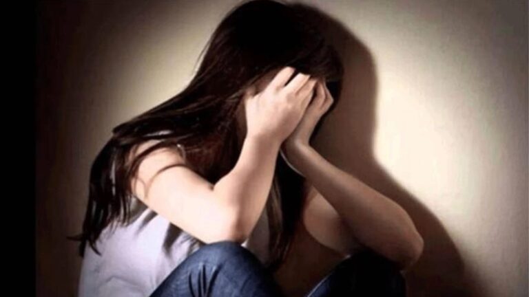शर्म और सिस्टम का पतन: कॉलेज के टॉयलेट में रेप, आरोपी बोला — “अबॉर्शन पिल तो नहीं चाहिए?”