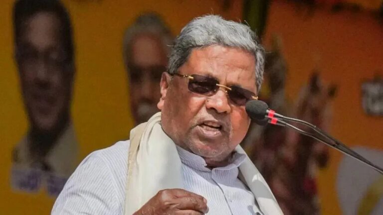 कर्नाटक का निर्णय — संवैधानिक मूल्यों की रक्षा और संघ के पाखंड का पर्दाफ़ाश