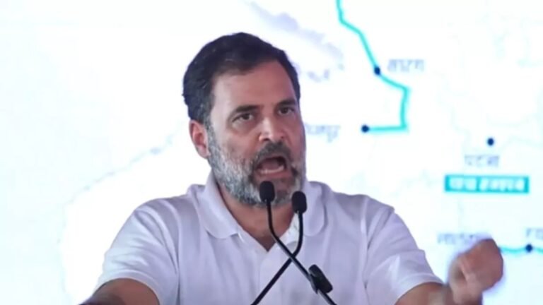 पूर्णिया में राहुल गांधी — नौकरी चाहिए, रील नहीं; बिहार में वोट चोरी की साजिश को नहीं होने देंगे कामयाब