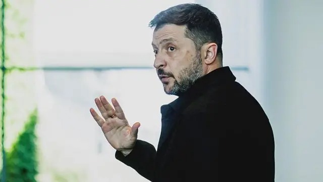 G20 से पहले अमेरिका की शांति डील का दबाव: ज़ेलेंस्की पर ‘ज़मीन या साथी’ चुनने की नौबत