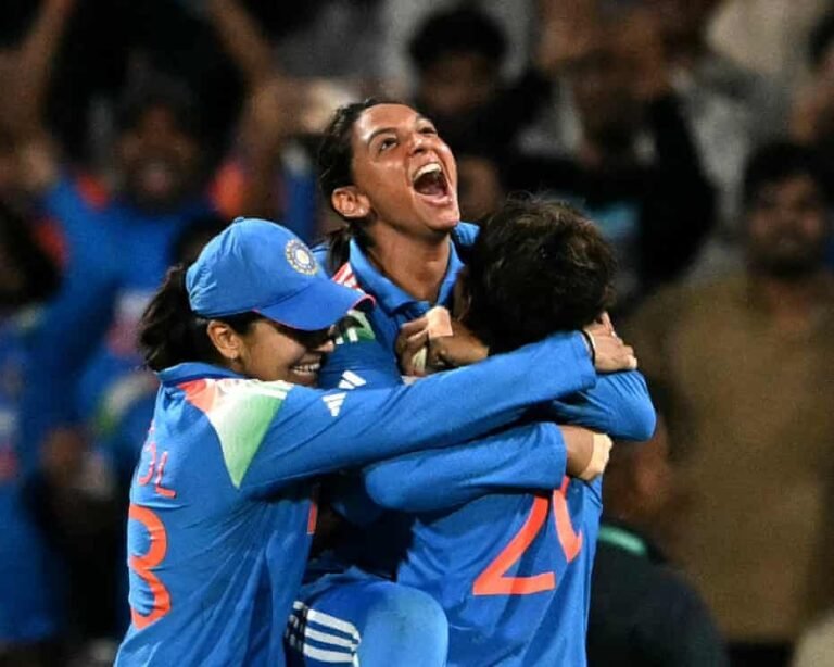 भारत की बेटियों का स्वर्ण युग: BCCI ने विश्व विजेता महिला टीम को दिया 125 करोड़ रुपये का ऐतिहासिक इनाम — हरमनप्रीत की शेरनियों ने मैदान और मान दोनों जीते!