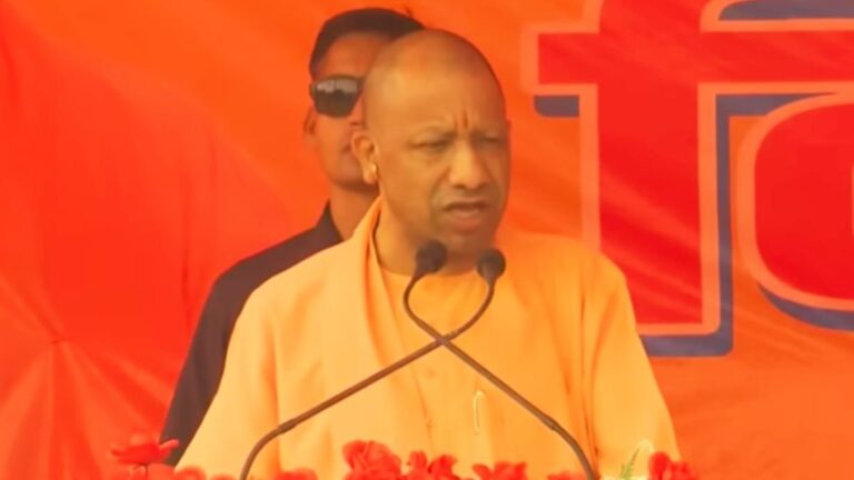 घुसपैठियों की पहचान करें, हर जिले में डिटेंशन सेंटर बनाएं… — Yogi Adityanath का जिलाधिकारियों को फरमान