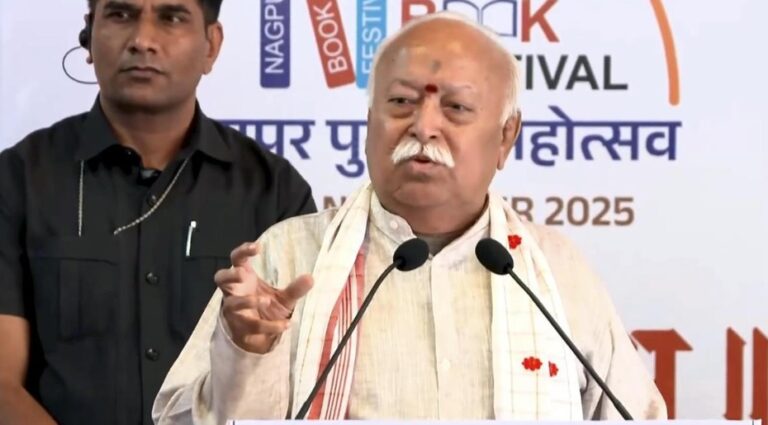 भारत में राष्ट्रवाद मुद्दा नहीं : मोहन भागवत