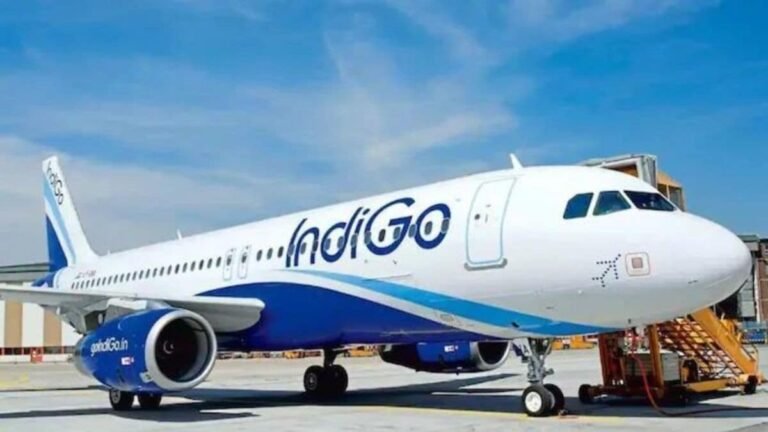 IndiGo का हाल बेहाल क्यों? देश की सबसे सस्ती एयरलाइन की 500 से ज़्यादा फ्लाइटें रद्द