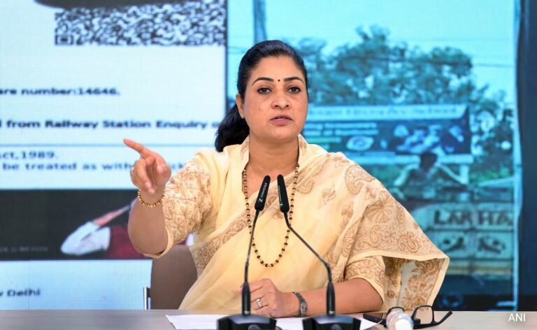 वोट के अधिकार की रक्षा के लिए देश तैयार, 14 दिसंबर को रामलीला मैदान में होगा शक्ति प्रदर्शन : अलका लांबा
