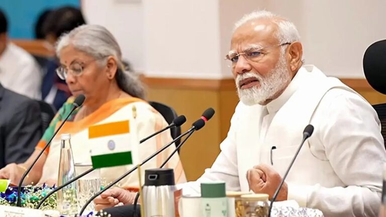 अमृतकाल : किसानों को एमएसपी नहीं, गरीब को राहत नहीं… लेकिन 6.15 लाख करोड़ का कॉरपोरेट कर्ज़ साफ!