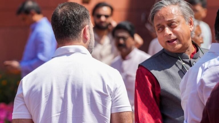 पुतिन डिनर में थरूर की ‘अकेली मौजूदगी’ ने कांग्रेस में बढ़ाया तूफ़ान—विभीषण वाली भूमिका में दिख रहे शशि थरूर