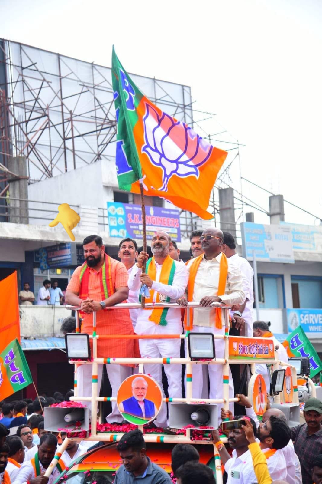 दिल्ली की बैठक और ‘गुरिल्ला वॉर’ की भाषा