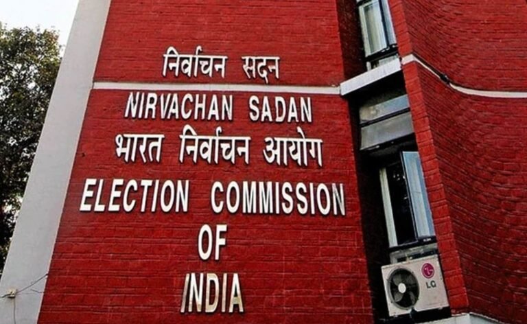 CCTV पर नैतिकता, पर वीडियो में नाच? चुनाव आयोग का दोहरा मापदंड