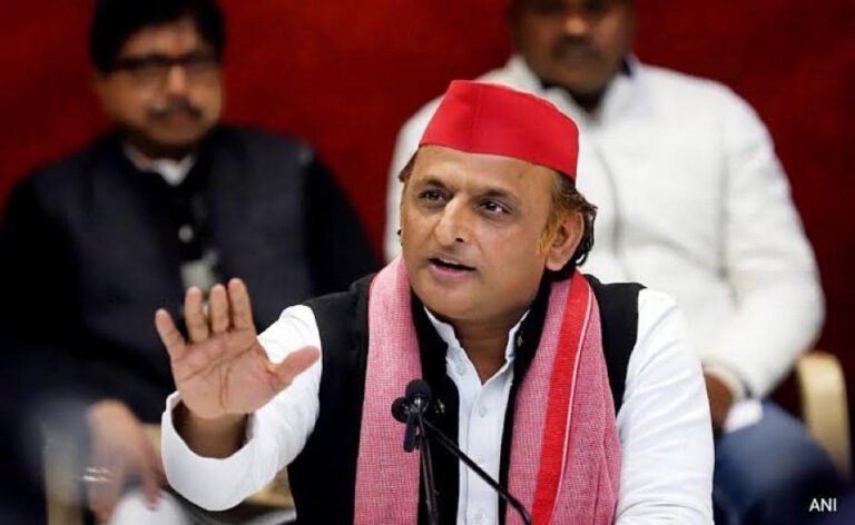 अखिलेश का पावर-प्ले: INDIA गठबंधन संग मैदान में उतरने का ऐलान, बीजेपी और ‘गोदी मीडिया’ की पूरी रणनीति ध्वस्त