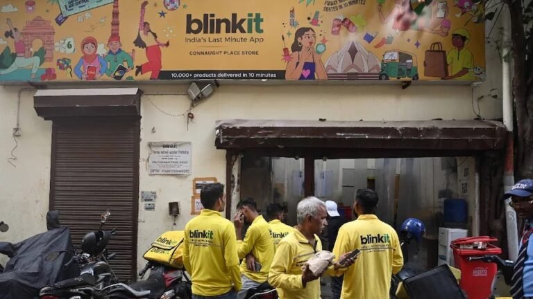 10 मिनट में डिलीवरी पर ब्रेक! सरकार के दखल के बाद Blinkit ने हटाया फीचर, Zomato–Swiggy से भी बातचीत