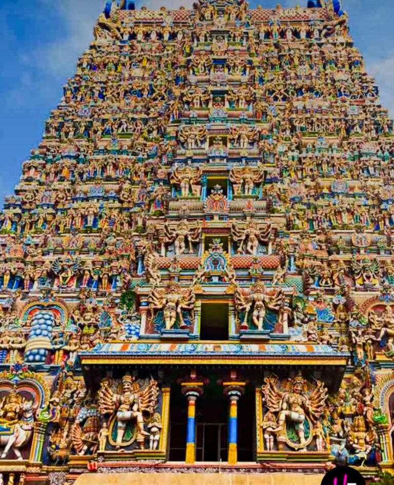 मीनाक्षी मंदिर में 17 साल बाद ‘कुंभाभिषेकम’ की भव्य तैयारी, हीरे के मुकुट से होगा देवी का शृंगार
