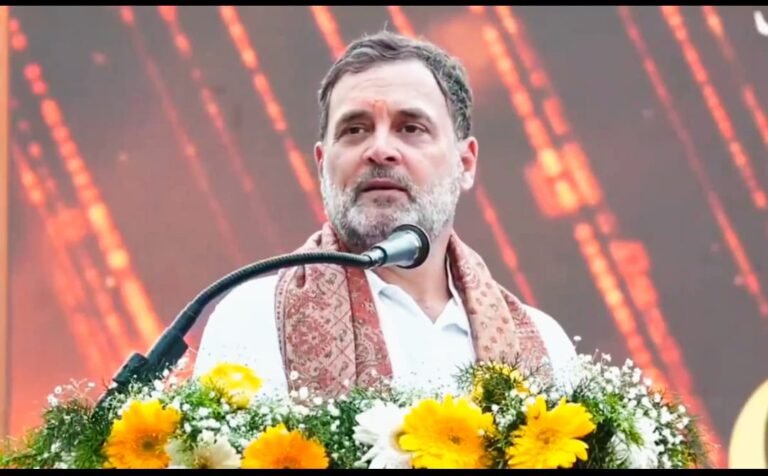 सिर्फ ज्ञान नहीं, समझ और इंसानियत ज़रूरी: सूचना युग में विवेकवान नागरिक बनाना ही असली शिक्षा — राहुल गांधी