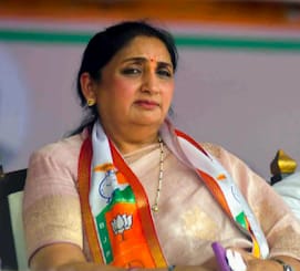 महाराष्ट्र की नई डिप्टी सीएम बन सकती हैं सुनेत्रा पवार