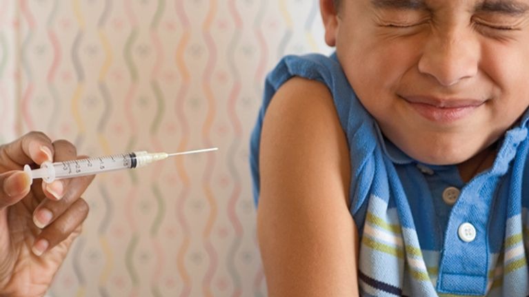 शिशुओं के टीकाकरण पर वायरल दावा