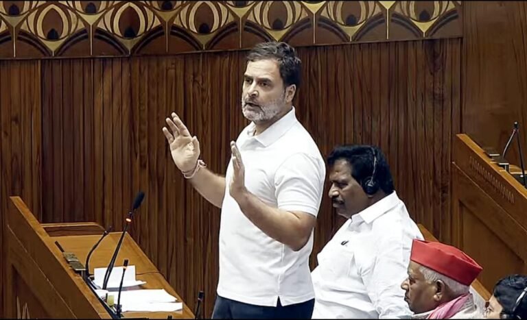 WATCH VIDEO — संसद में लोकतंत्र की हत्या: राहुल गांधी का माइक बंद कर चुप कराया गया, सत्ता का बहस से इंकार