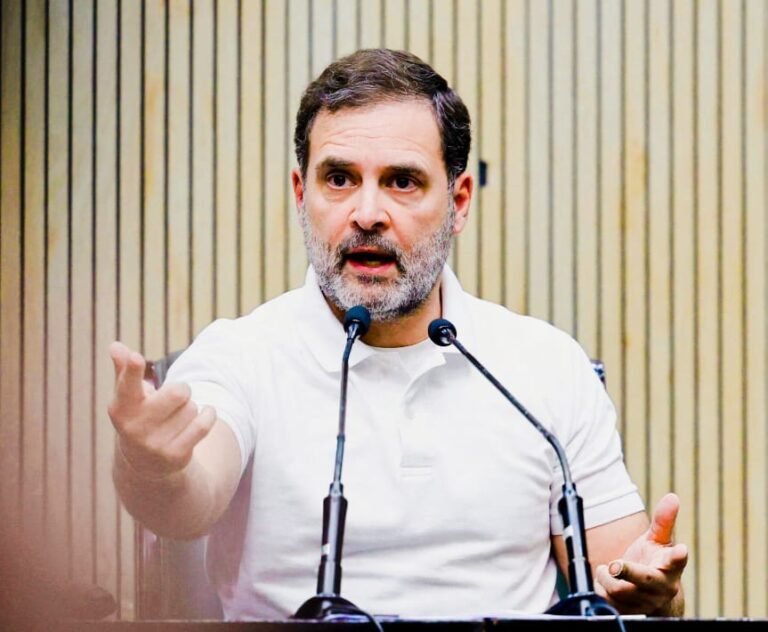 WATCH VIDEO — “AI समिट नहीं, अव्यवस्थित PR तमाशा” — Rahul Gandhi का सीधा हमला, डेटा सुरक्षा और आत्मनिर्भर तकनीक पर उठाए बड़े सवाल