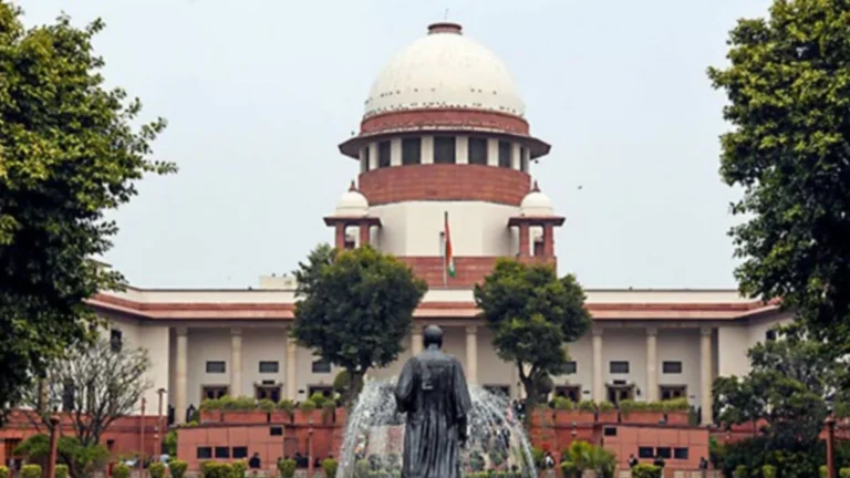 वंदे मातरम गाना अनिवार्य नहीं: सुप्रीम कोर्ट ने साफ कहा—न गाने पर कोई सजा नहीं, याचिका खारिज”
